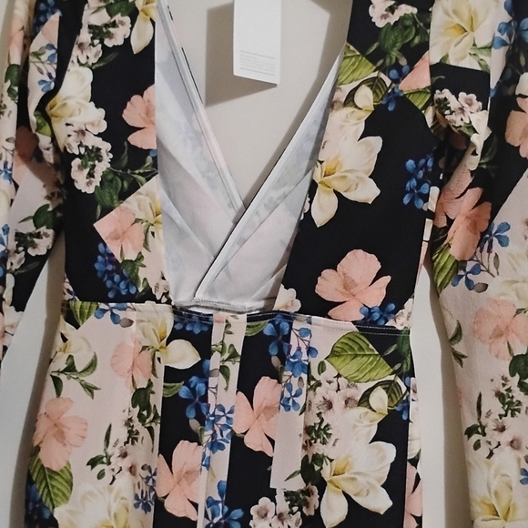 ASOS Sexy Open Back Midi Dress Size 6 - Picture 16 of 16